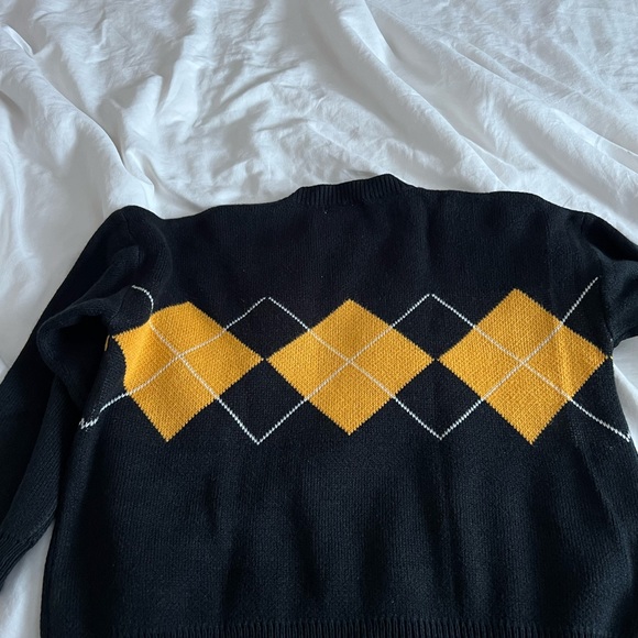 Oversized Gingham Sweater - Picture 4 of 4